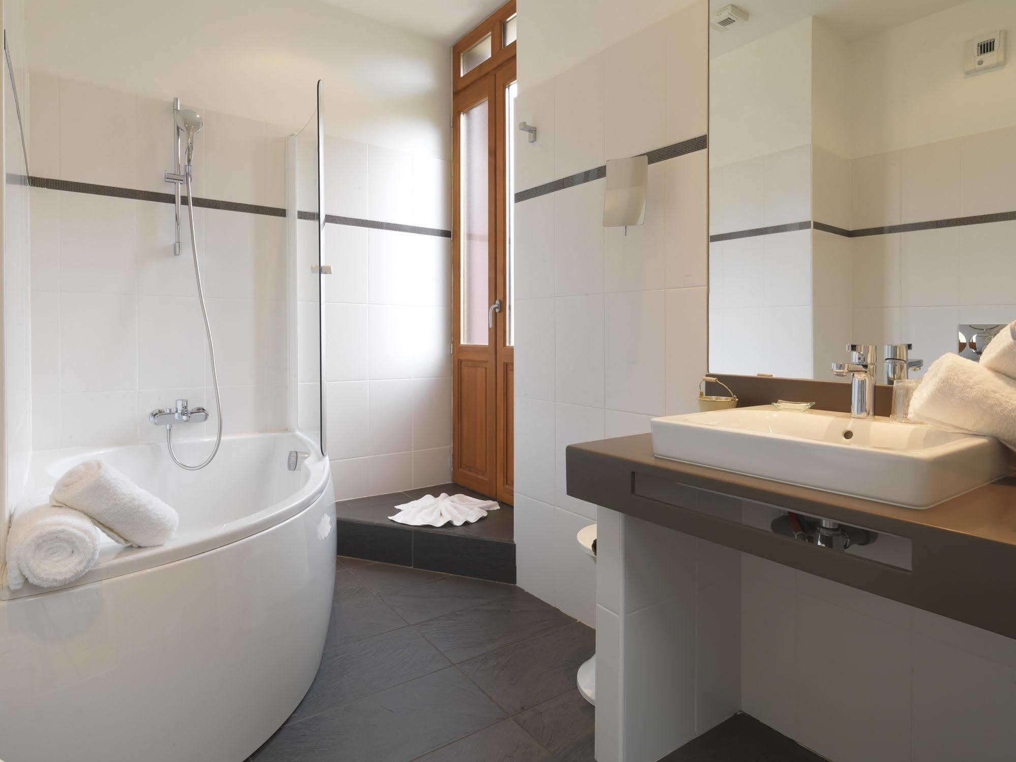 Tarascon-sur-Ariège Le Manoir D'Agnes Logis Hotel Restaurant מראה חיצוני תמונה